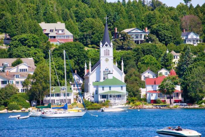 Dog-Friendly Mackinac Island